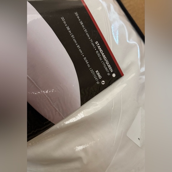 🎉LAST PIECE 🎉BEAUTYREST BLACK Luxurious Down And Feather Blend Pillow - Picture 8 of 8